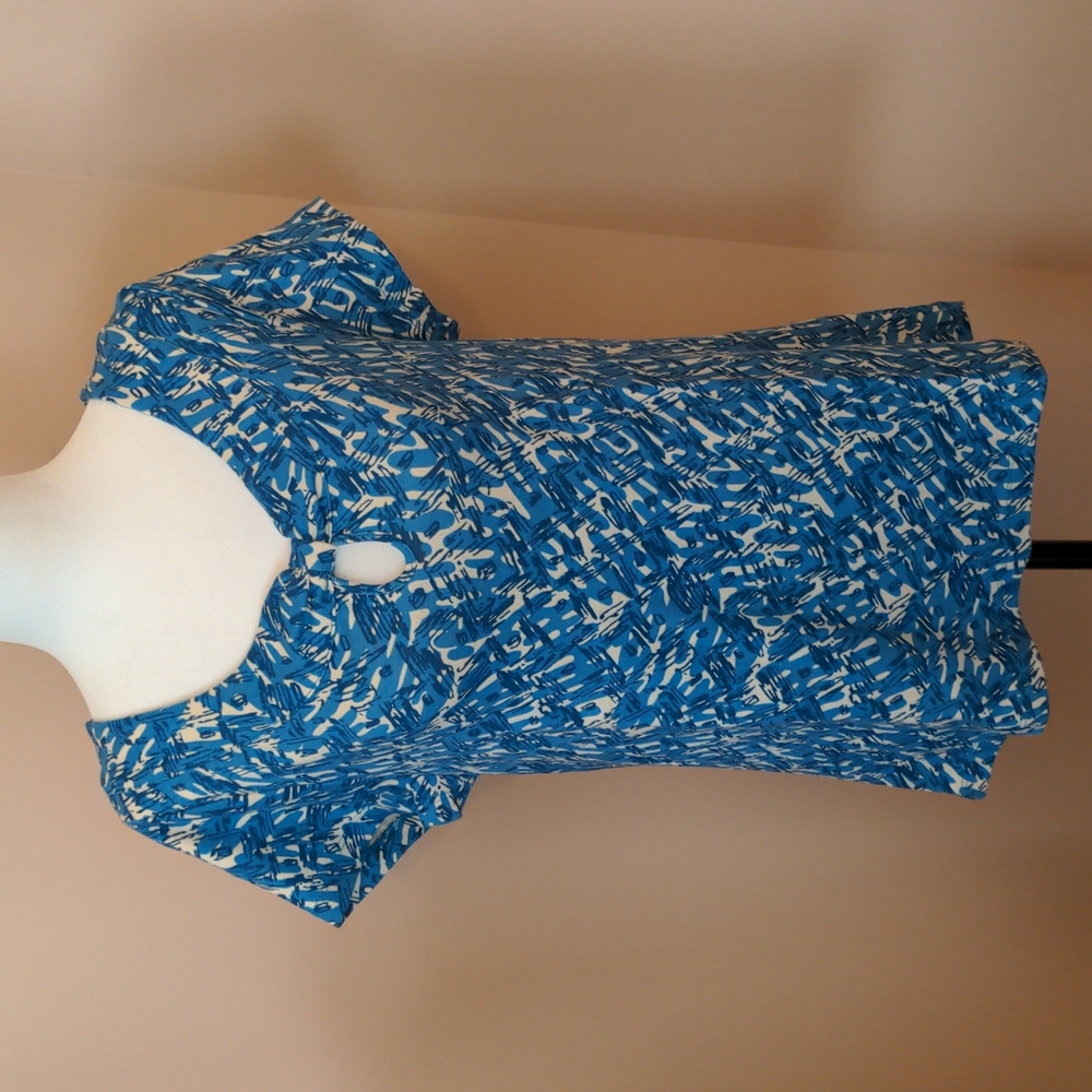 Blue and White Patterned Top